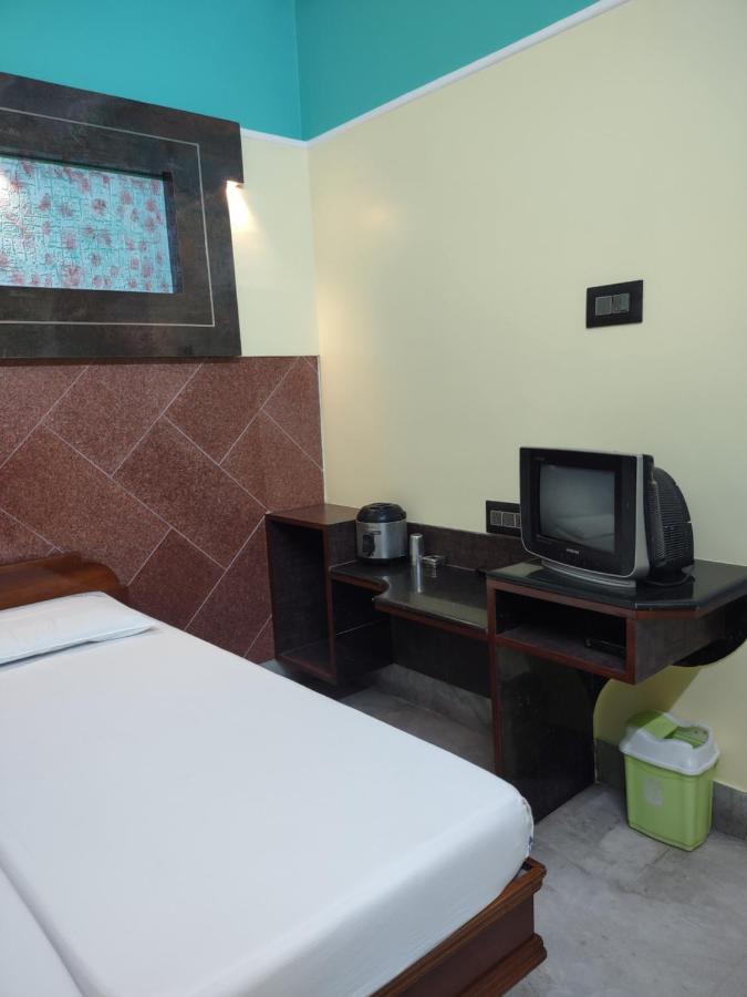 Krishna Lodge Tiruchirappalli Værelse billede