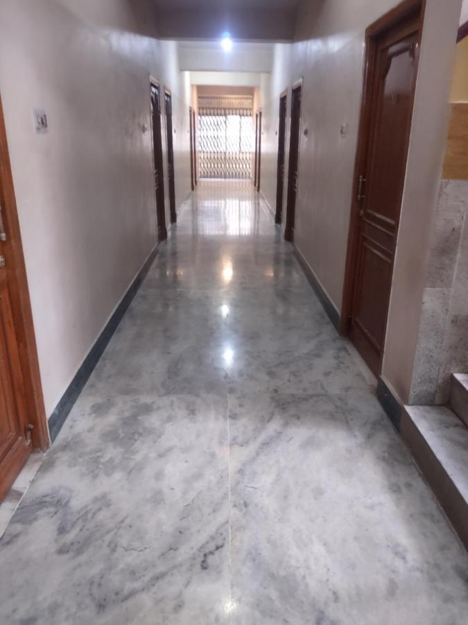 Krishna Lodge Tiruchirappalli Eksteriør billede