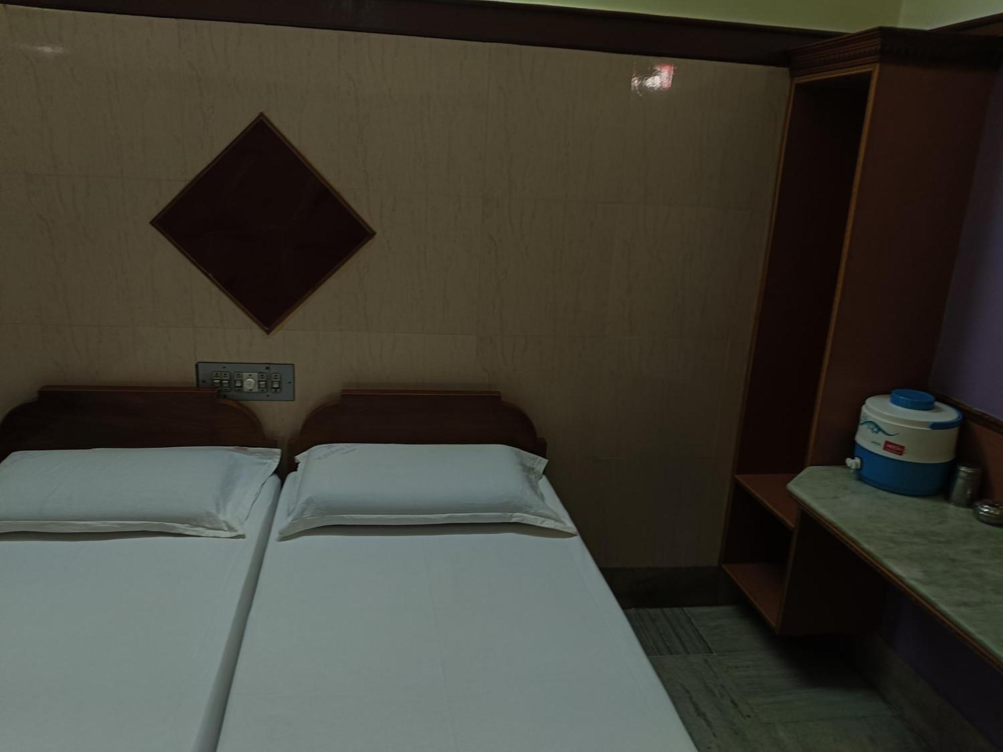 Krishna Lodge Tiruchirappalli Eksteriør billede