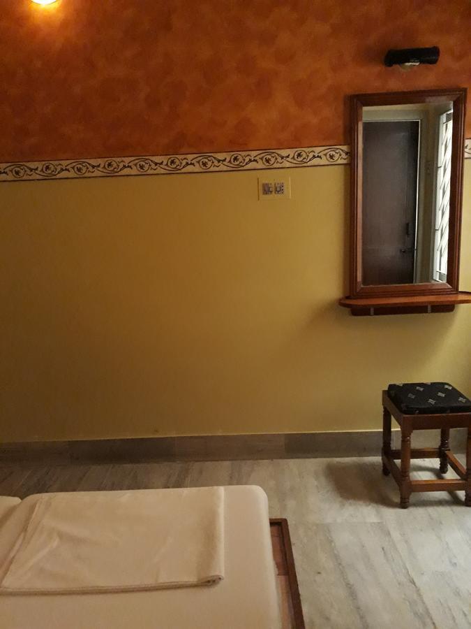 Krishna Lodge Tiruchirappalli Eksteriør billede