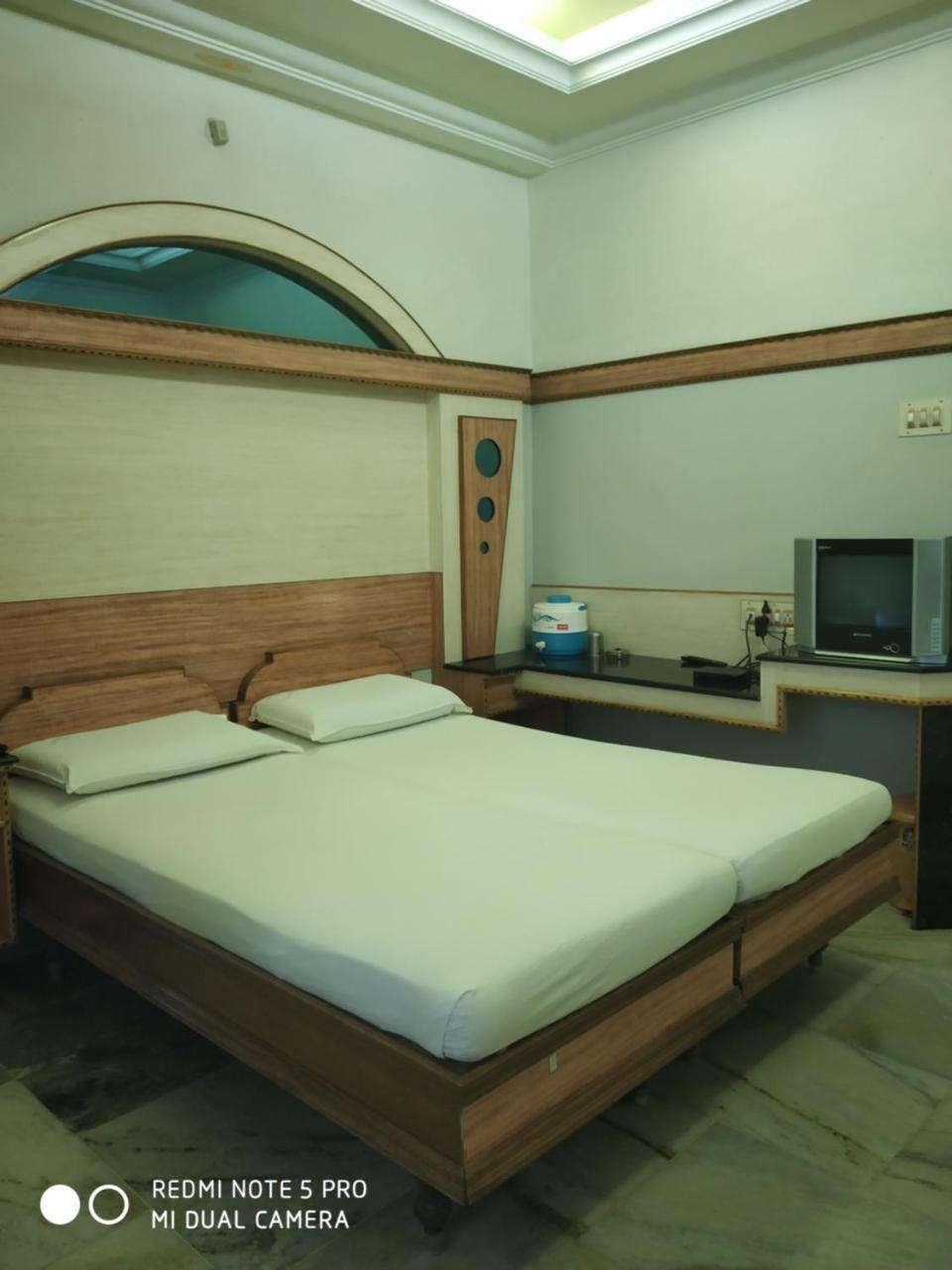 Krishna Lodge Tiruchirappalli Eksteriør billede
