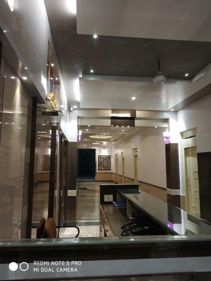 Krishna Lodge Tiruchirappalli Eksteriør billede