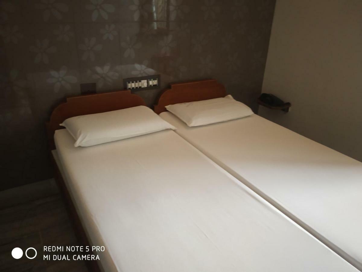 Krishna Lodge Tiruchirappalli Eksteriør billede